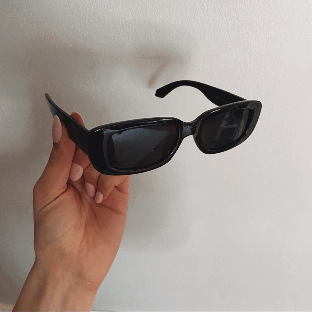 Trendy Black Square Mini Sunglasses